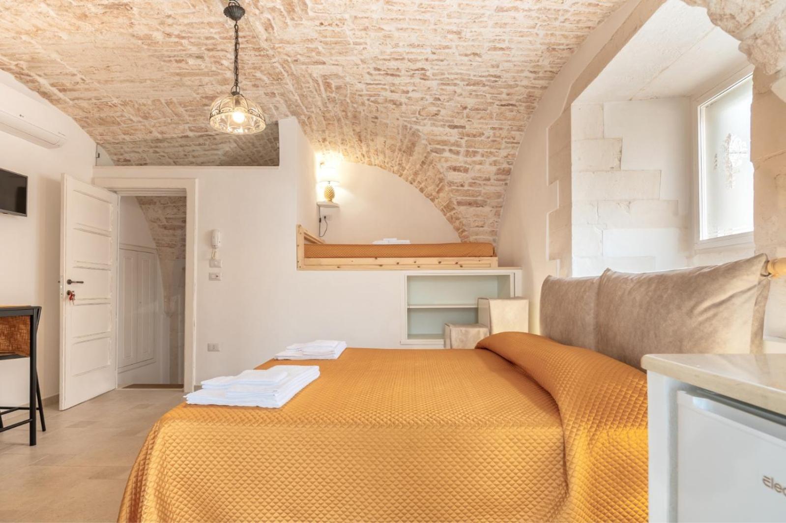 La Pietra Del Duca Bed & Breakfast Мартина Франка Екстериор снимка